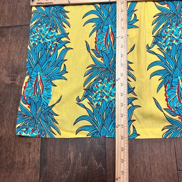 Lost Enterprises Mens Large Hawaiian Shirt NWT Floral Pineapple Nwt‎ Stretch - Picture 5 of 6